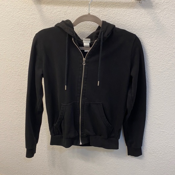 H&M black zip-up - Picture 1 of 6